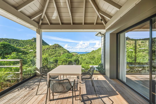 VILLA CLEMENCE KITCHEN & DINING AREA 2