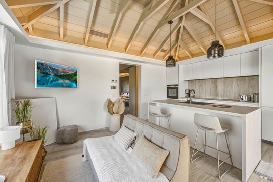 VILLA CLEMENCE LIVING AREA 4