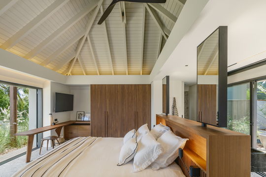 VILLA SKY BEDROOM1 3