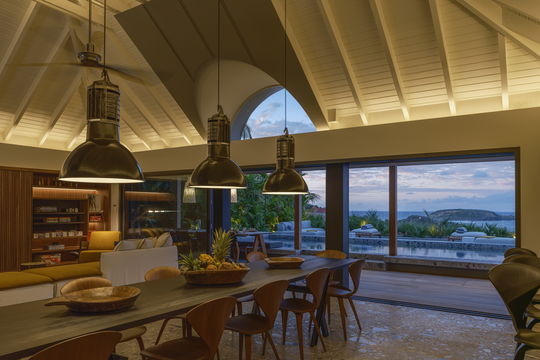 VILLA SKY BY NIGHT 1