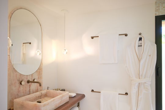 VILLA SEL BEDROOM2 5