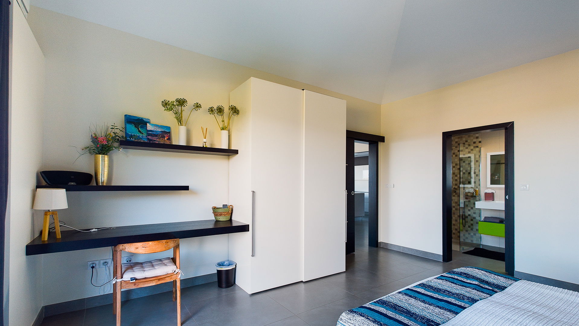 BEDROOM 1