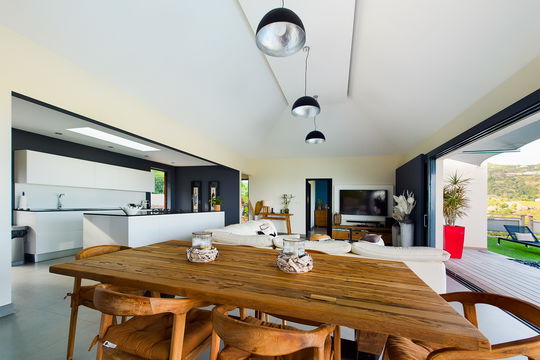 VILLA OPEN SPACE KITCHEN & DINING AREA 9