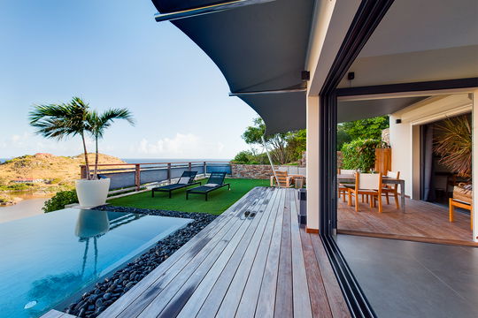 VILLA OPEN SPACE LIVING AREA 4