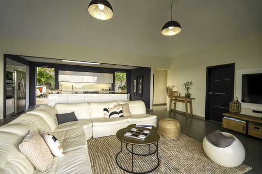 VILLA OPEN SPACE LIVING AREA 7