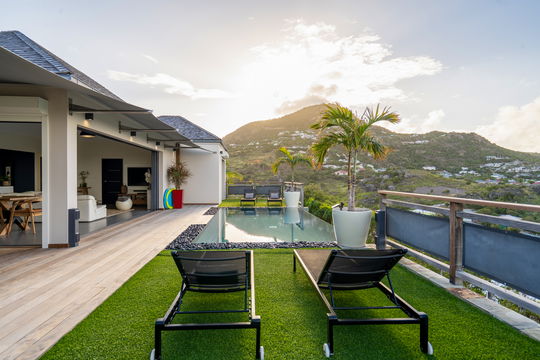 VILLA OPEN SPACE OUTDOORS 2