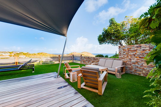 VILLA OPEN SPACE OUTDOORS 5
