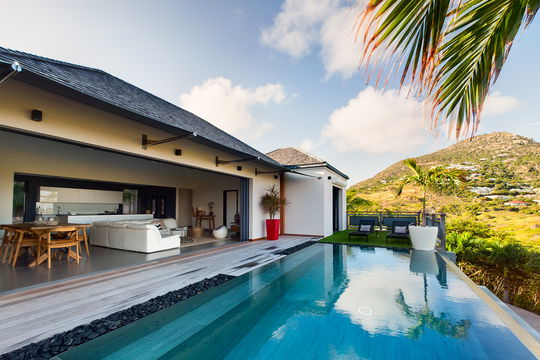 VILLA OPEN SPACE POOL & TERRACE 11