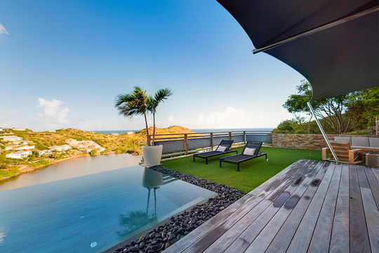 VILLA OPEN SPACE POOL & TERRACE 9