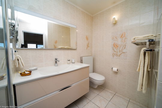 VILLA LES ACAJOUS BEDROOM1 5