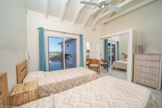VILLA LES ACAJOUS BEDROOM2 3