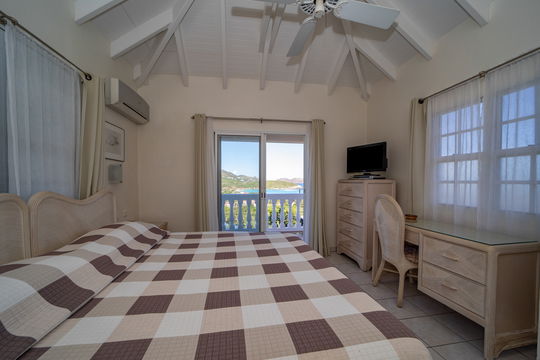 VILLA LES ACAJOUS BEDROOM3 1