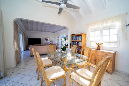 VILLA LES ACAJOUS KITCHEN & DINING AREA 2