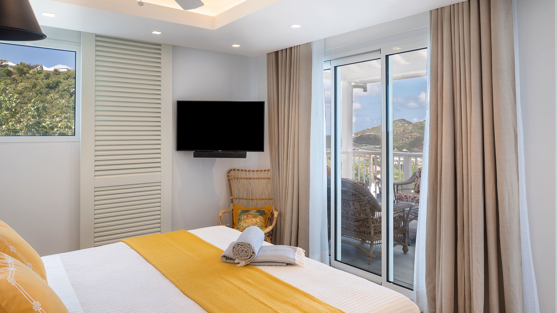 BEDROOM 1