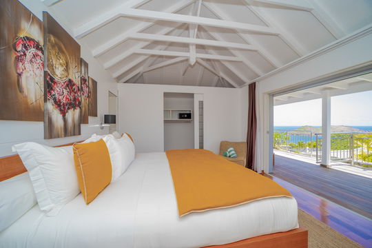 VILLA LENALEE BEDROOM1 1