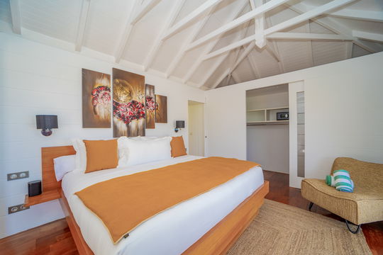 VILLA LENALEE BEDROOM1 2
