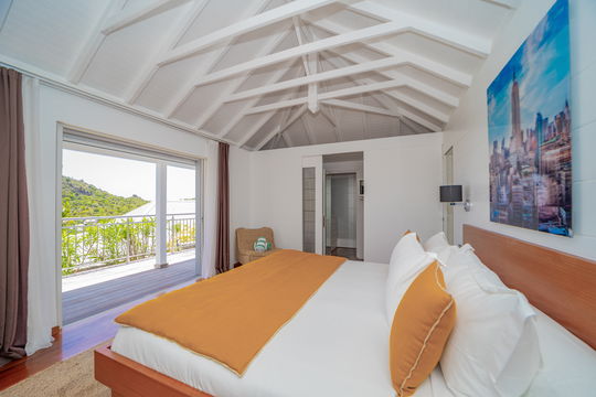 VILLA LENALEE BEDROOM2 5