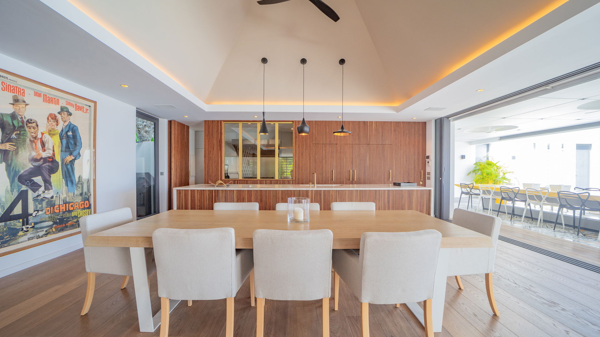 KITCHEN & DINING AREA