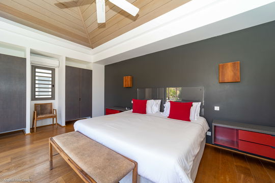 VILLA LAGON VERT BEDROOM1 5