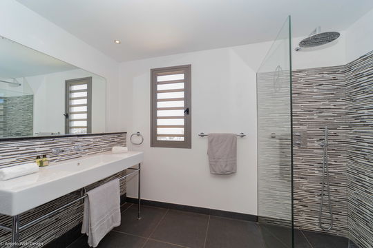 VILLA LAGON VERT BEDROOM2 8