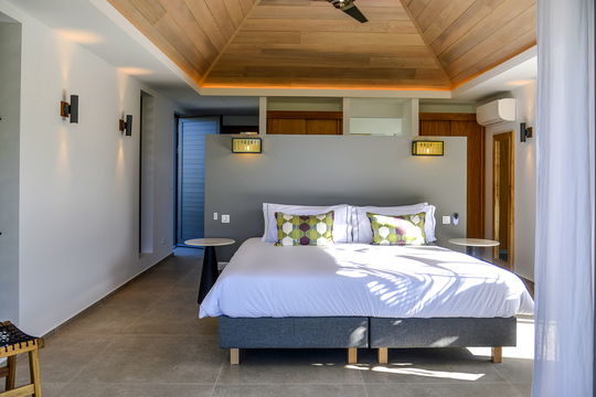 VILLA LAGON VERT BEDROOM5 3