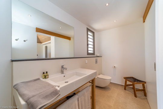 VILLA LAGON VERT BEDROOM5 8