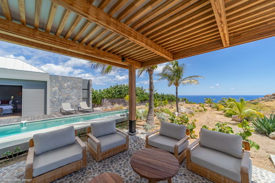 VILLA LAGON VERT OUTDOOR LOUNGE & DINING AREA 2