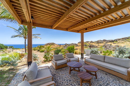 VILLA LAGON VERT OUTDOOR LOUNGE & DINING AREA 3