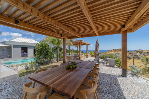 VILLA LAGON VERT OUTDOOR LOUNGE & DINING AREA 8