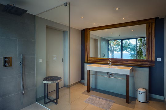 VILLA MOH BEDROOM2 3