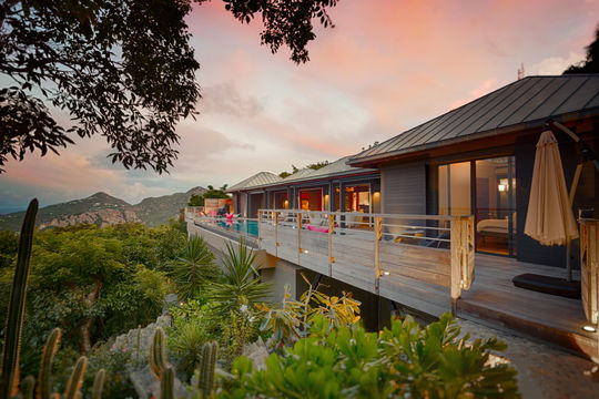 VILLA MOH OUTDOORS 3