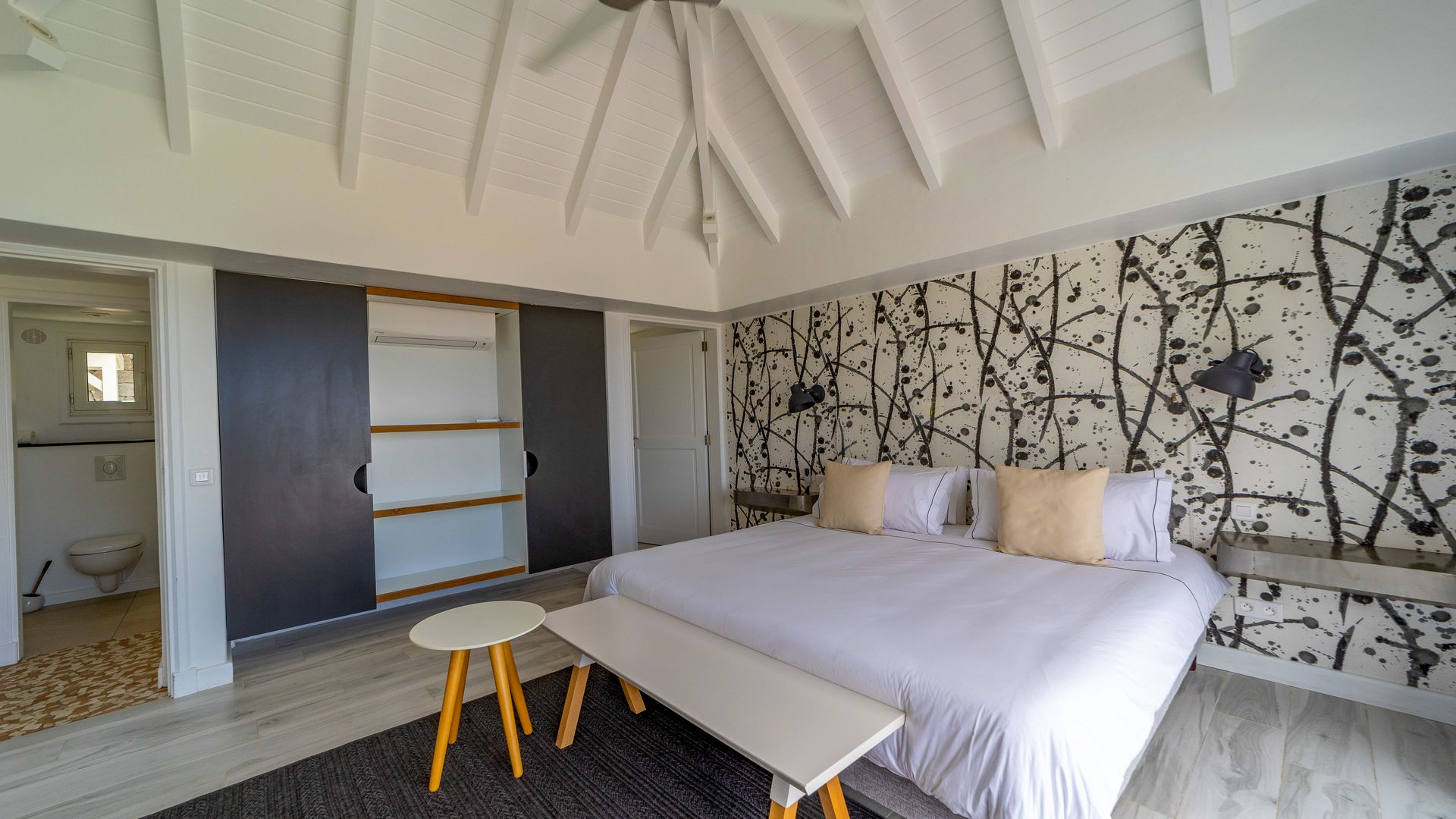 BEDROOM 1