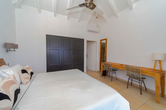 VILLA LAGON BLEU BEDROOM2 2