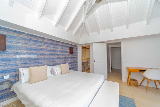 VILLA LAGON BLEU BEDROOM4 4