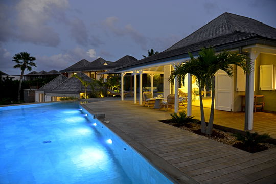 VILLA LAGON BLEU BY NIGHT 2