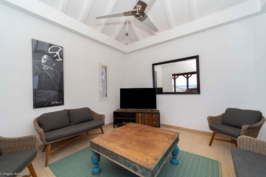 VILLA LAGON BLEU LIVING AREA 3
