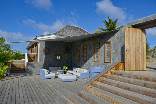 VILLA LAGON BLEU OUTDOOR LOUNGE AREA 6