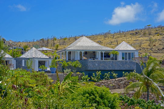 VILLA LAGON BLEU OUTDOORS 6