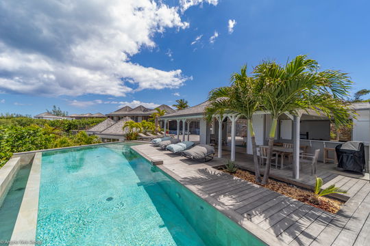 VILLA LAGON BLEU POOL & TERRACE 5