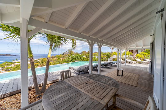 VILLA LAGON BLEU POOL & TERRACE 8