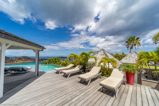 VILLA LAGON BLEU POOL & TERRACE 9