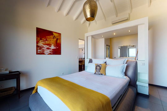 VILLA NITA BEDROOM1 4