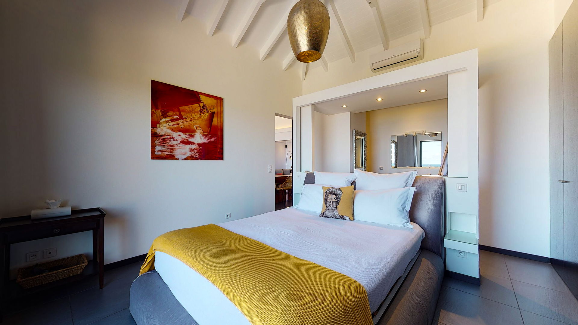 BEDROOM 1