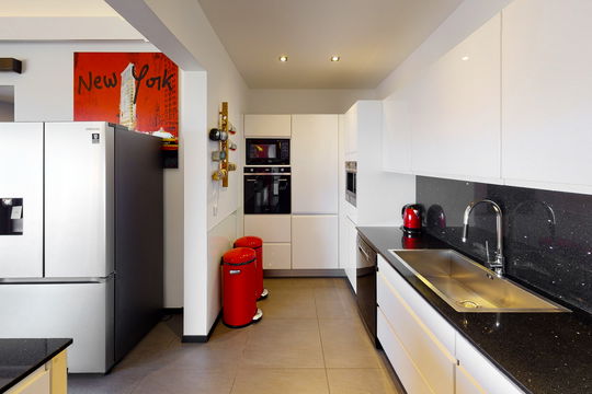 VILLA NITA KITCHEN & DINING AREA 4