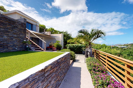 VILLA NITA OUTDOORS 10