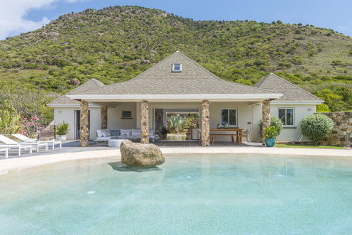 VILLA LA ROCHE DANS L'EAU  POOL & TERRACE 9