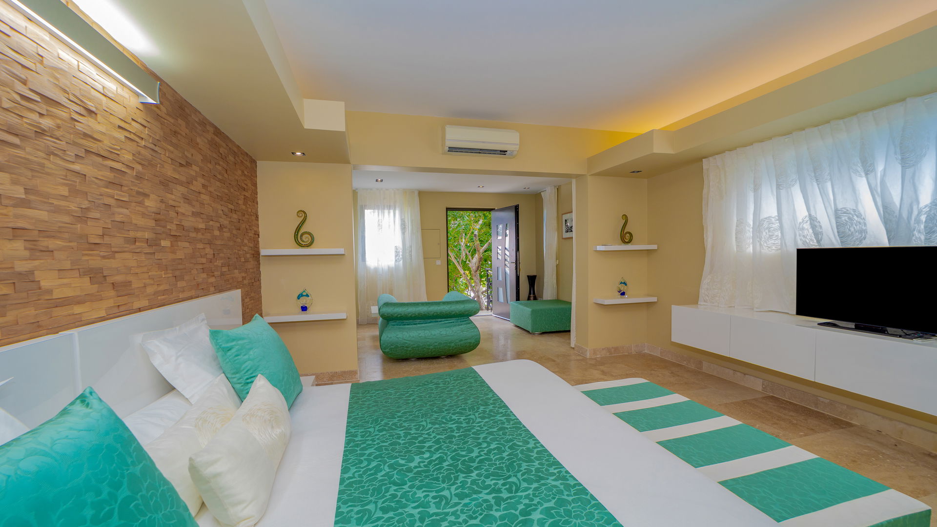 BEDROOM 4