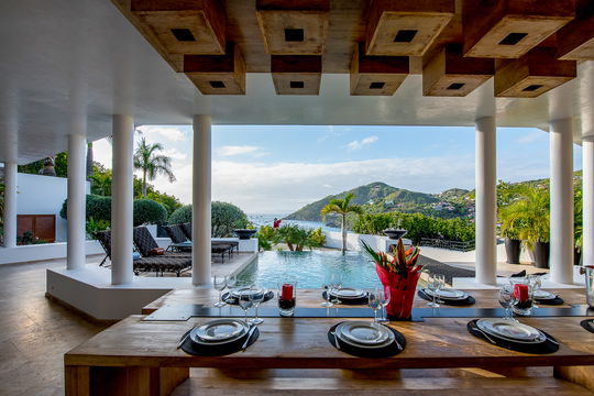 VILLA CASA PARAISO DINING AREA 11