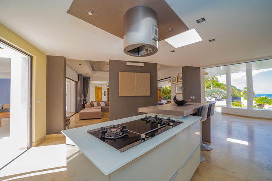 VILLA CASA PARAISO KITCHEN 1