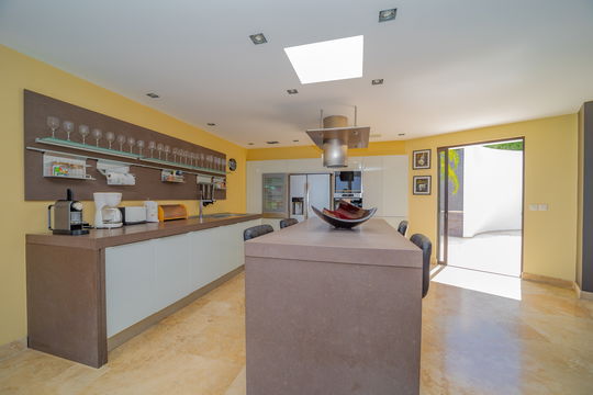 VILLA CASA PARAISO KITCHEN 3